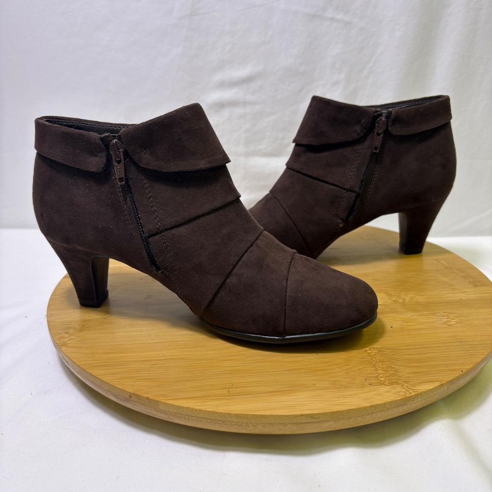 Aerosoles Womens 7 Brown Suede Ankle Boots Booties Block Heel Side Zip Comfort